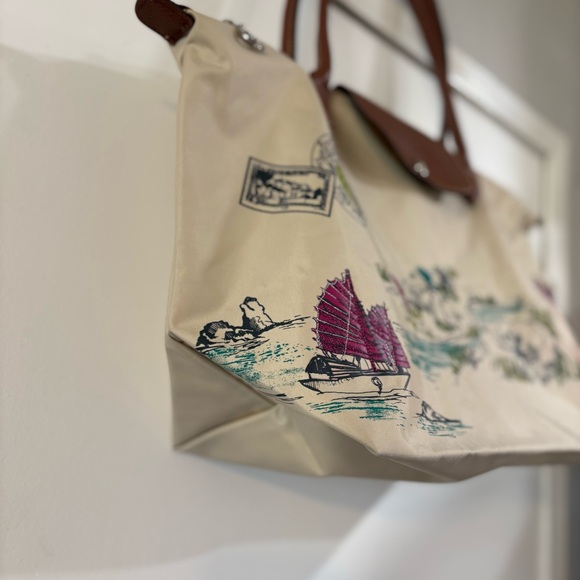 LONGCHAMP Le Pliage Limited Edition Autour De Ha Long Vietnam Medium Tote Bag - Picture 3 of 11